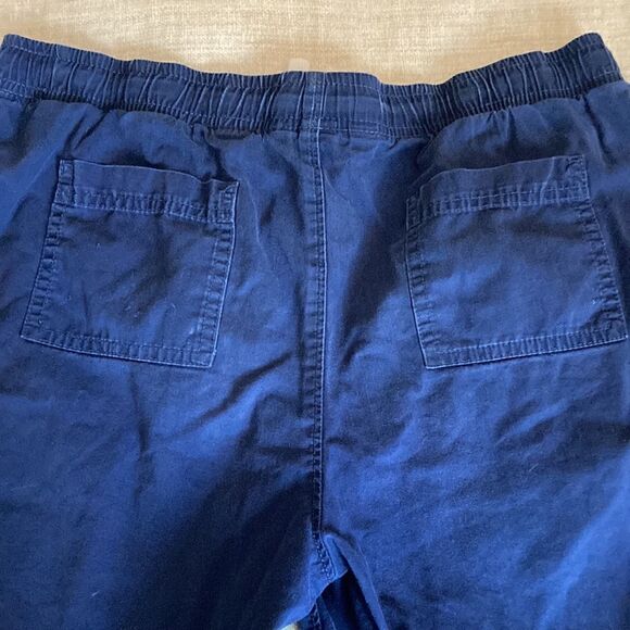 Lands’ End Boys Navy Chino Shorts with drawstring waist. Size XL (18-20) - Picture 4 of 8